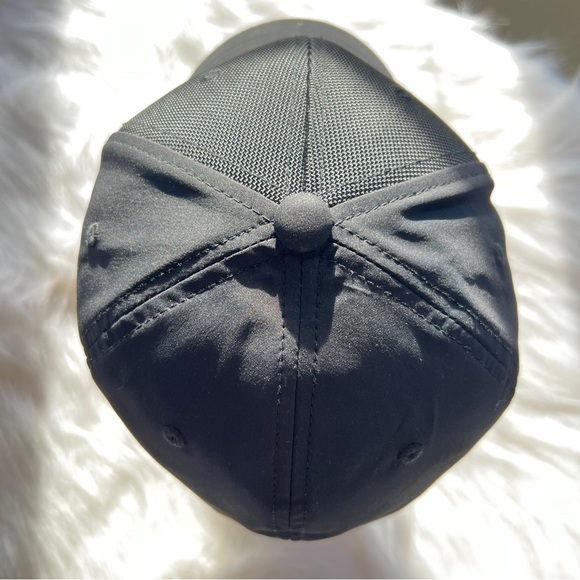 BMW Limited Edition M Racing Metallic Black Silver Logo Ball Cap Flexfit Hat NEW - Picture 16 of 16